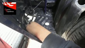 Toyota Yaris Hybrid   (XP210)  2020 front bumper removal