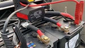 MERCEDES-BENZ ACTROS Спасает жизни водителей !!! Тестируем БУСТЕР 24 Вольта )