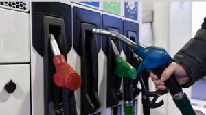 Обиженный Лукашенко перекроет поставки топлива бензин будет по 100 гривен.