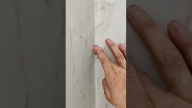 Работа с герметиком, деформационные швы на крупном формате #герметизация #uzbekmaster #керлит смотреть онлайн