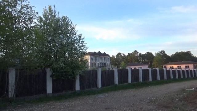 Застывшие посёлки на Новорижском шоссе.