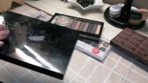 Самый красивый оттенок Теней/цвет TAUPE🤎 /копаюсь в своих палетках/много свотчей🖤