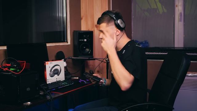 Какие наушники выбрать для офиса? смотреть онлайн