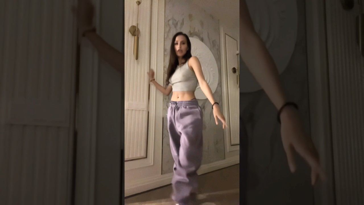 Алина Загитова - Королева ФК ⛸ [HD 4K, 60 fps] #shorts смотреть онлайн