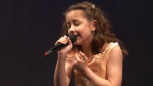 Вика Желудкова «Детство мое постой»