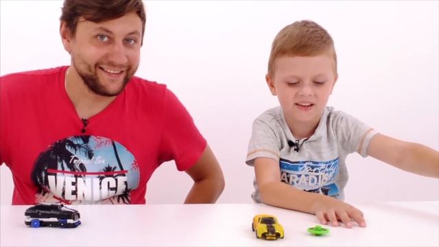 Сколько машинок может перепрыгнуть ДИКИЙ СКРИЧЕР? Распаковка Найтвижн и Смоки смотреть онлайн