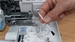 Unboxing the JUKI MO-1000