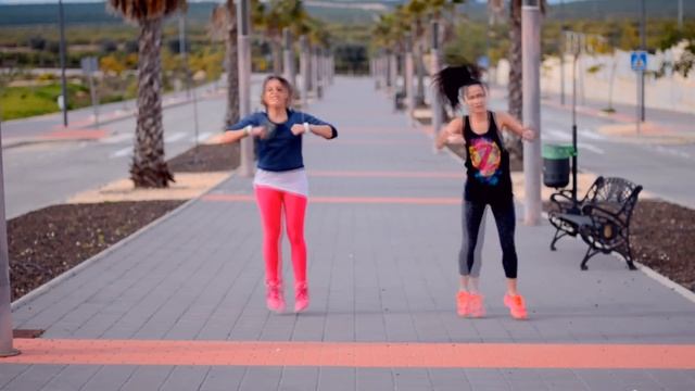 Coreografía Zumba (Despacito - Luis Fonsi ft. Daddy Yankee) смотреть онлайн