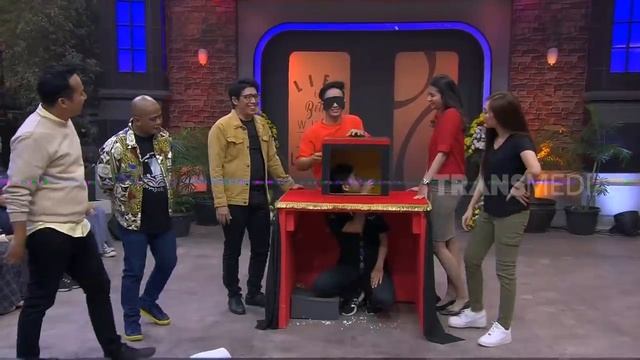 Hebat, Anwar Berani Sama Ular | OPERA VAN JAVA (13/09/19) Part 4 смотреть онлайн