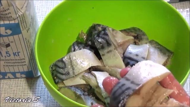 #Скумбрия - быстрый посол | Вкуснее не бывает Victoria S смотреть онлайн