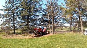 MAHINDRA 1640 HST LOADER & BECO 78" FLAIL MOWER REVIEW