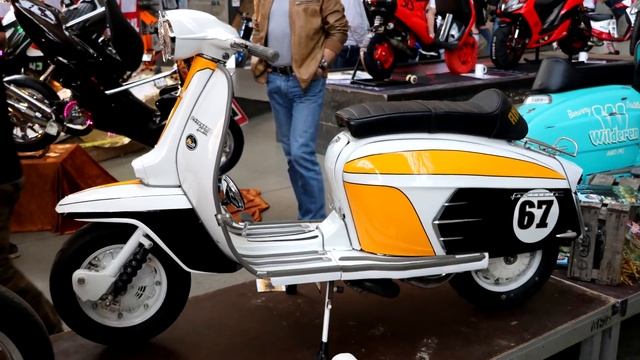 Scooter Customshow Scooter Center Vespa Lambretta 2017 HD смотреть онлайн