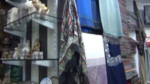 Южный  ГОА. Кавелоссим. Торговец сувенирами.