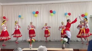 Хореографический ансамбль Калина Красная - "Семь девчонок, один я"