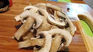 Баклажаны с грибами