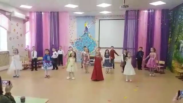 Песня"Бабушка испеки оладушки" с ложками МБДОУ "Мечта Хабаровск смотреть онлайн