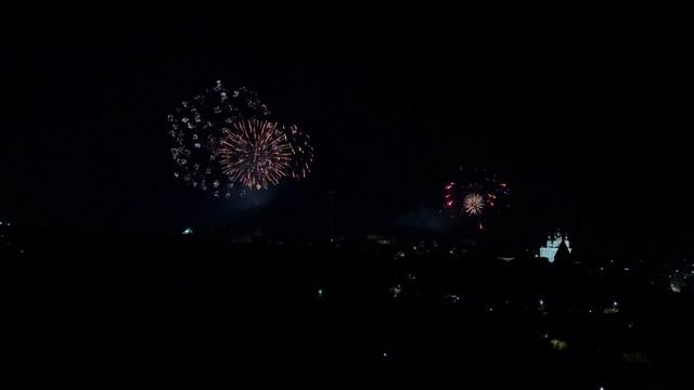 Салют на День города Смоленска смотреть онлайн