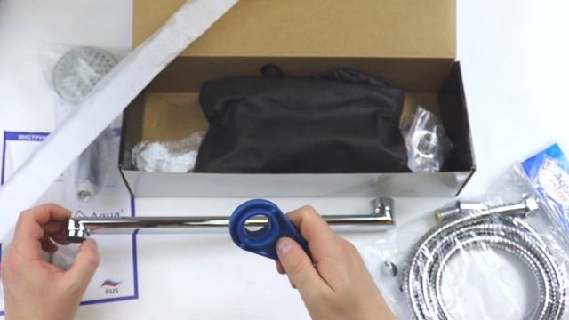 Смеситель для ванной и душа латунь , двухвентильный AquaKratos AK0014 RUS смотреть онлайн