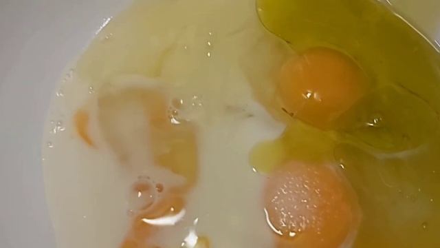 Низкокалорийный луковый пирог простой рецепт.Пирог с луком на кефире.Искусство кондитера.