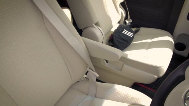 обзор TOYOTA SPADE 2016 смотреть онлайн