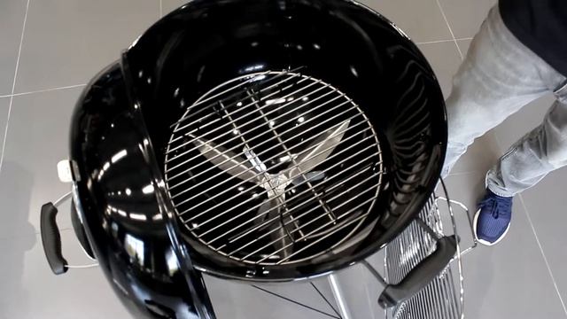 Обзор угольного гриля Weber Original Kettle E 5710 смотреть онлайн