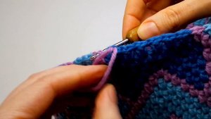 Основные моменты вязания в технике жаккарда крючком Bricks crochet по кругу