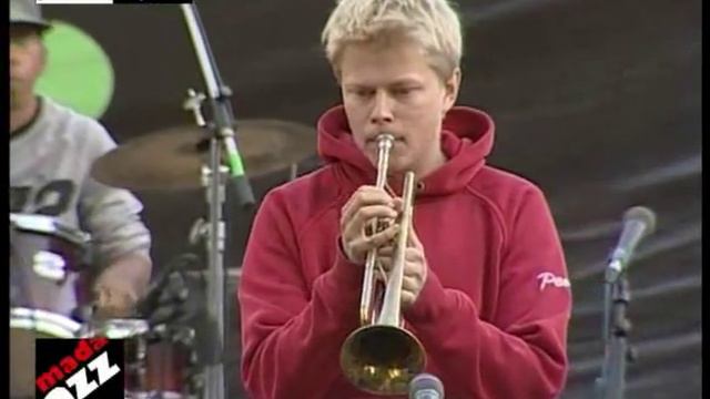 Samy Andriamanoro Group & Erik Kimestad Pedersen - Softly As In A Morning Sunrise смотреть онлайн