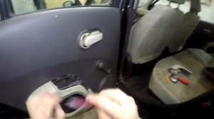 Снимаем дверные карты передних/задних дверей Nissan Micra 2002-2010год