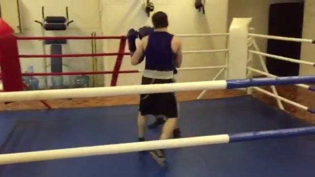 Учебный спаринг. Подготовка к дебютному бою, по ПРОФИ. смотреть онлайн