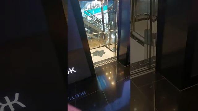 Стеклянные лифты KONE в ТЦ "Горизонт" Q=1000kg 13 чел