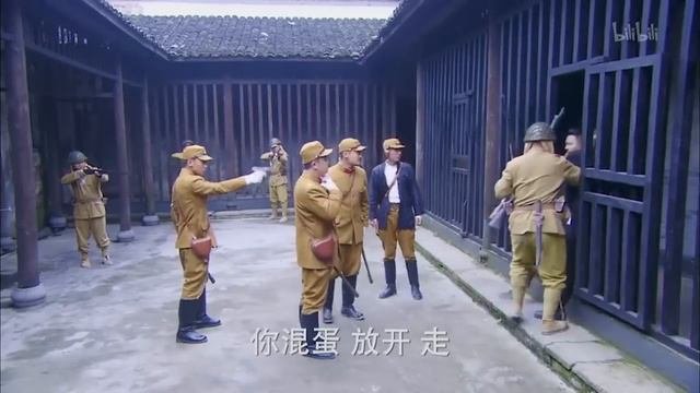 【抗日電影】 日軍大肆進攻，怎料高手早有伏擊，成功反殺！ ⚔️  抗日 #抗戰  #搶戰 #戰爭