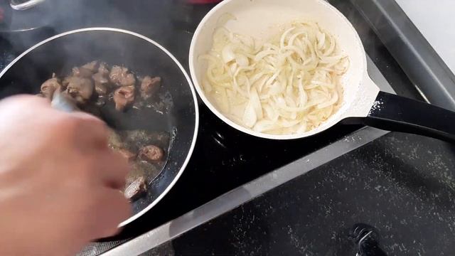 Куриные сердечки в сметанном соусе смотреть онлайн