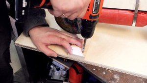 Простейший станок из Болгарки своими руками. Стойка УШМ. Стойка для болгарки. Сделай сам.