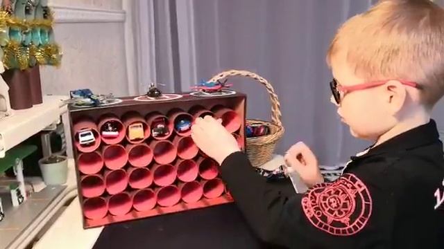 Парковка для детей!!! Автостоянка для машинок своими руками