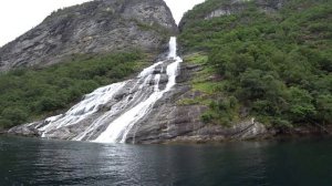 Гейрангер-фьорд Норвегия, аренда лодки и обзорная площадка. Норвегия на машине #5