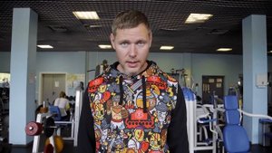 НАКАЧАЙ ШЕЮ КАК У ГОЛДБЕРГА. Как накачать трапециевидные мышцы шеи. Качаем трапецию.