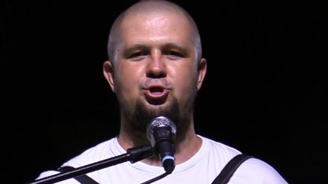 Песня парень в кепке и зуб золотой