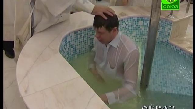 Крещальная Божественная литургия в Новгороде смотреть онлайн