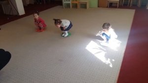 Танцы для малышей 2.3 года