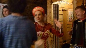 Ансамбль "Свои люди" веселит испанских гостей!