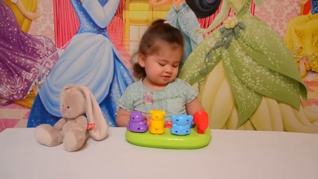 Развивающее видео для малышей.Играем на детских музыкальных инструментах