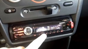 CD/MP3 Player Sony Xplod CDX-GT40UX c/ Entrada USB e Aux