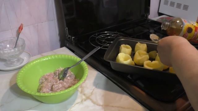 Картофельные пеньки с фаршем.  Фаршированный картофель, запечённый в духовке.