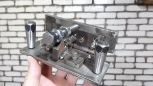 Приспособа для спусков на ноже