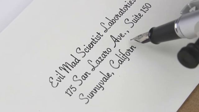 AxiDraw v3 Personal Writing & Drawing Robot смотреть онлайн