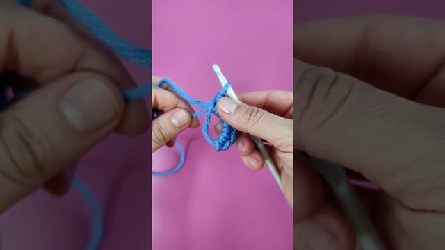 Связала крючком кольцо амигуруми