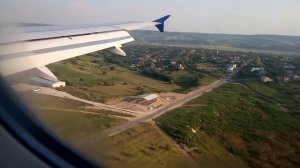Посадка самолета. Аэропорт Кишинев