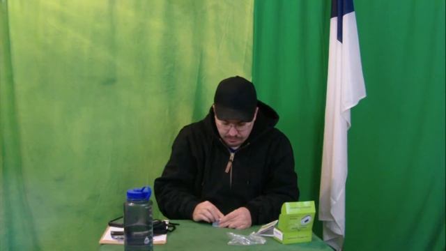 #EasyHomeFingerPulseOximeter EasyATHome Deluxe Fingertip Pulse Oximeter with OLED Display in 4 Dire смотреть онлайн