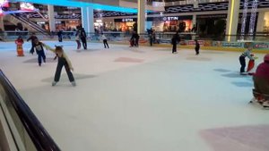 Каток в ТРЦ Калейдоскоп (Москва, м. Сходненская)