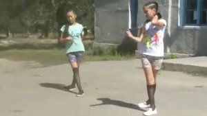 Танец на песню "Непохожие".(плохо снято)